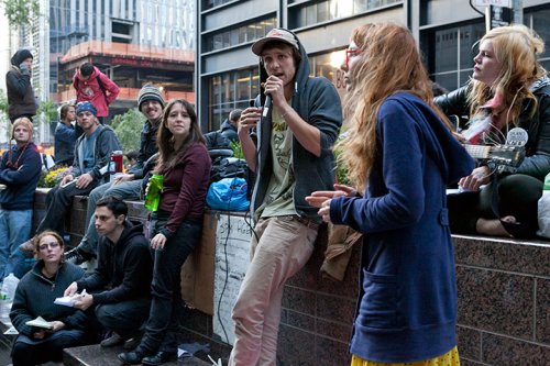 Dünya kapitalizmi protesto etti 9