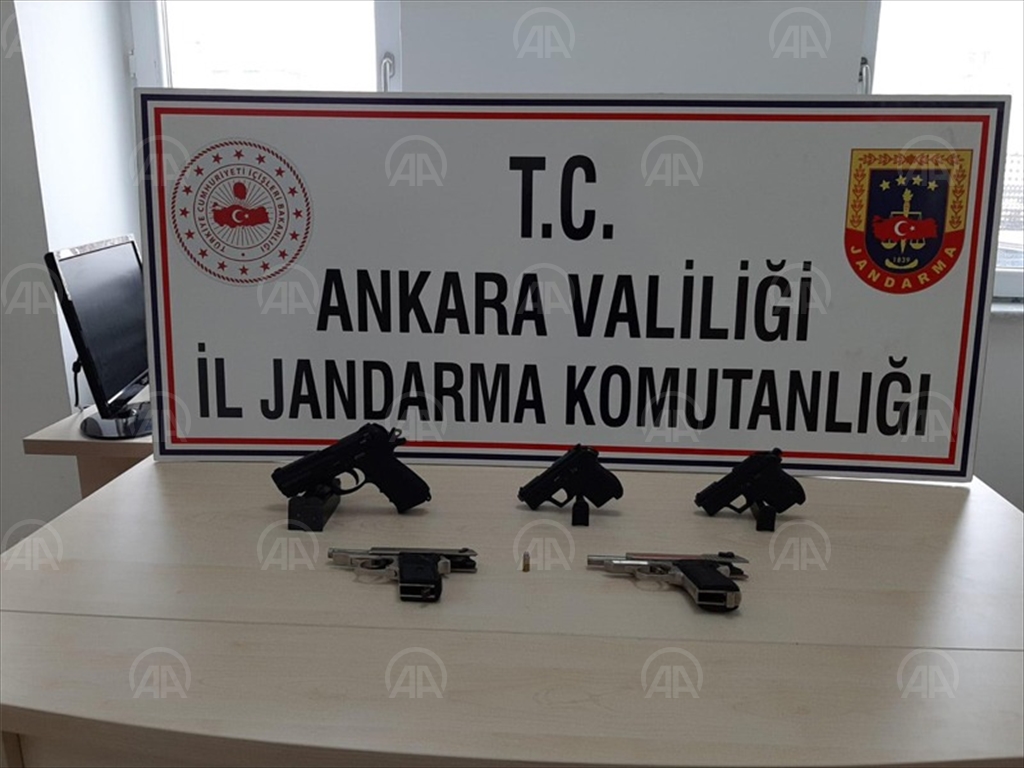 Başkent Ankara'da kaçak silah ticareti yapmakla suçlanan 1 kişi gözaltına alındı