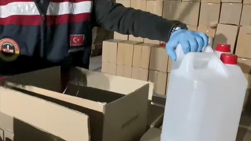 İstanbul'daki operasyonda 12 bin litre etil alkol ele geçirildi!