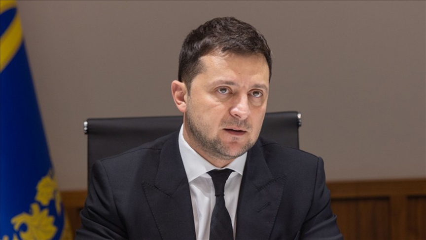 Zelenskiy: "Ölümleri durdurmak için müzakere masasına oturalım"