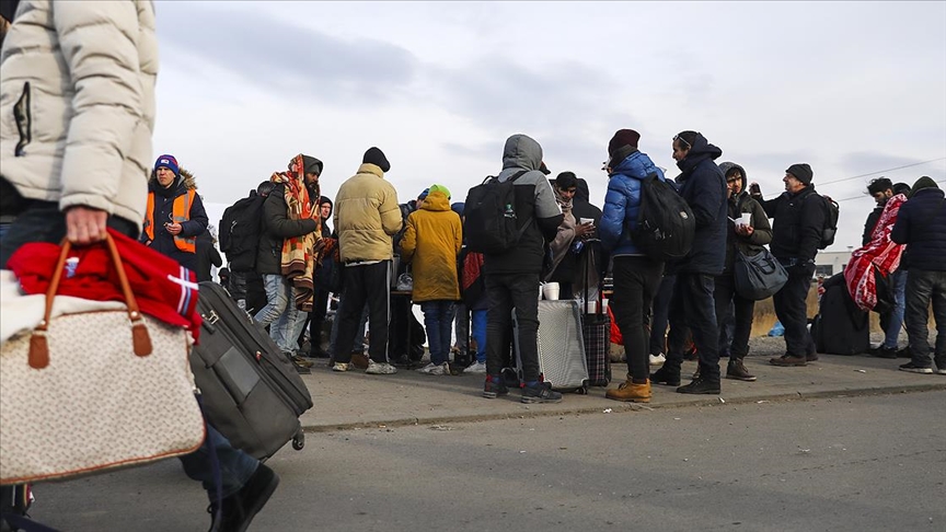 Arap dünyası bölge vatandaşlarının Ukrayna sınırında yaşadığı ayrımcılığa tepkili