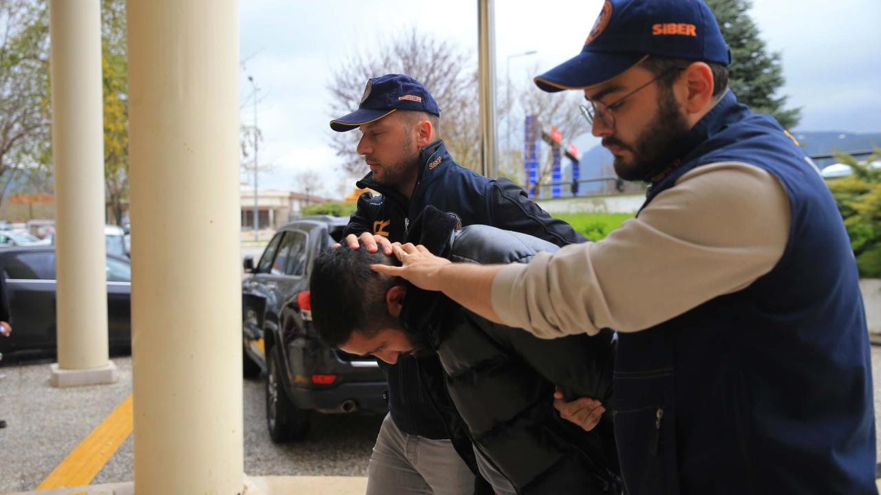 Tekirdağ'da uyuşturucu ele geçirilen otomobildeki 3 kişi gözaltına alındı