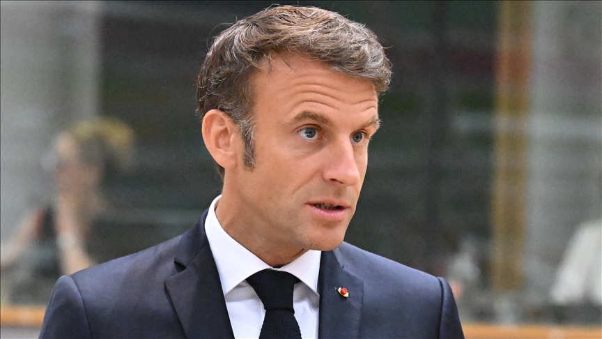 Macron: Sosyal medya şiddeti körüklüyor, hassas içerikler derhal kaldırılmalı!