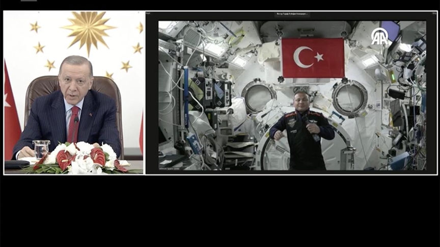 Cumhurbaşkanı Erdoğan: "(İlk Türk Astronot Gezeravcı'ya) Çıktığın yolda sana başarılar diliyorum