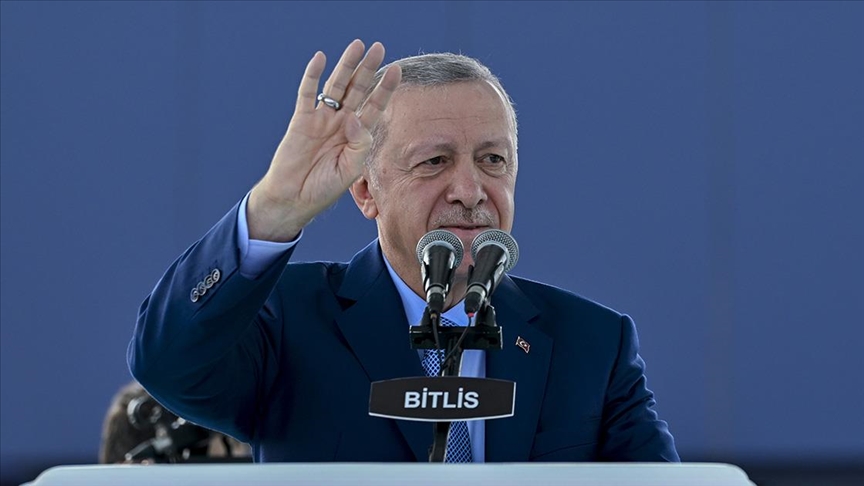 Cumhurbaşkanı Erdoğan: Terör sopasıyla siyasetin dizayn edildiği günler geride kalmıştır