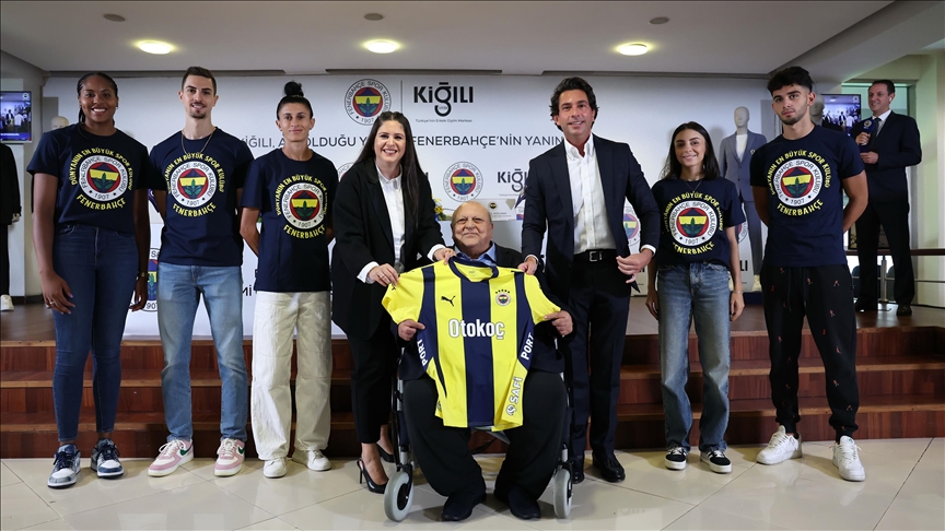 Fenerbahçe'nin resmi giyim sponsoru Kiğılı oldu