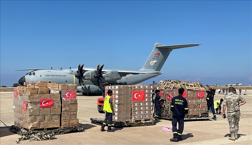 Türkiye'nin gönderdiği insani yardım Lübnan'a ulaştı!