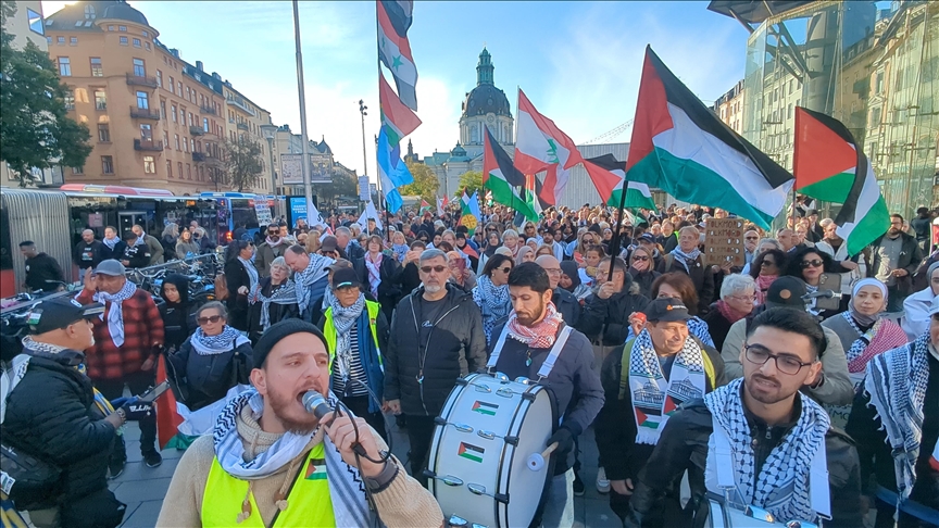 İsveç'te İsrail'in Gazze ve Lübnan'a saldırıları protesto edildi