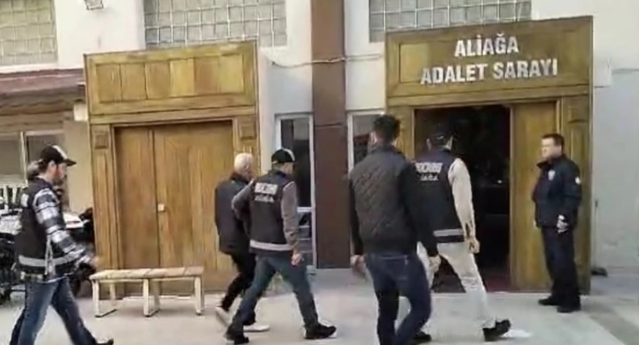 FLAŞ.. FLAŞ.. İzmir ALİAĞA Limanı'ndaki rüşvet operasyonunda 23 Tutuklama