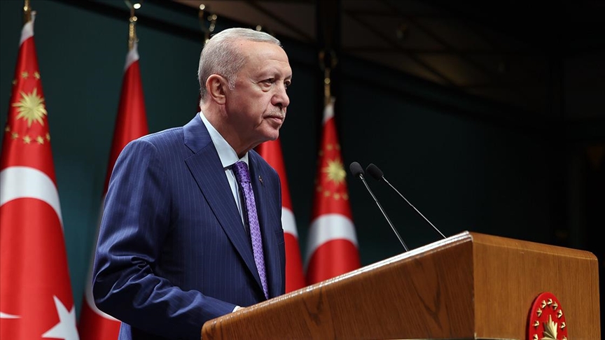 Erdoğan: Savunma sanayisindeki atılımlarımızı kararlılıkla devam ettireceğiz