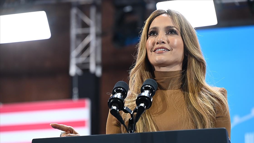 Jennifer Lopez, Porto Riko'ya yönelik ırkçı şakaya tepkisinde Latinlere oy çağrısı yaptı