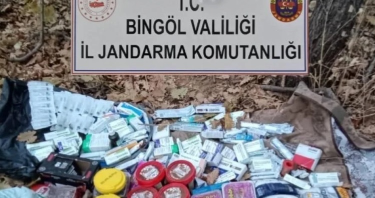 Bingöl'de terör örgütünün kullandığı yaşam malzemesi ele geçirildi