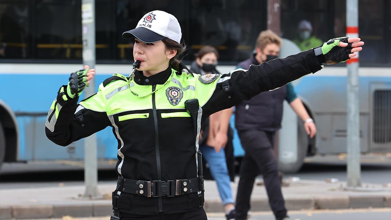 Başkentte bazı yollar araç trafiğine kapatılacak!