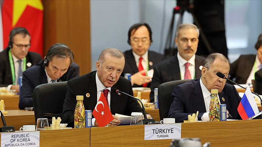 Cumhurbaşkanı Erdoğan, G20 Zirvesi'nde Sürdürülebilir Kalkınma ve Enerji Geçişi Oturumu'na katıldı