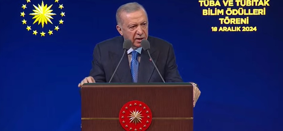 Erdoğan'dan TÜBİTAK ve TÜBA Ödülleri Töreni'nde flaş açıklamalar