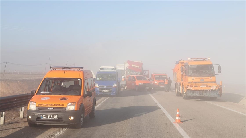 Konya'da zincirleme trafik kazasında 8 kişi yaralandı