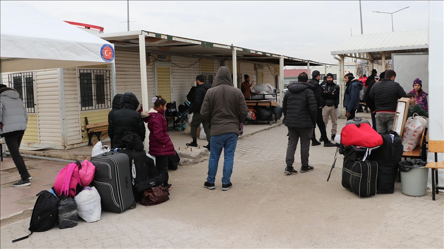 Türkiye'deki Suriyelilerin ülkelerine dönüşü sürüyor