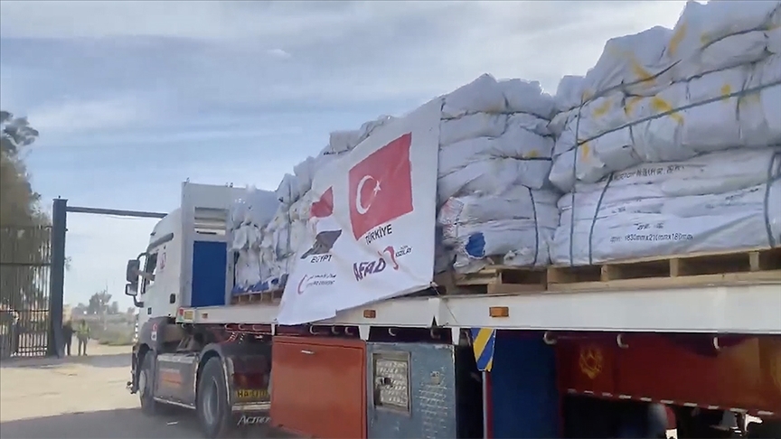 Türkiye'den gönderilen yardım malzemeleri Gazze'ye ulaştı!