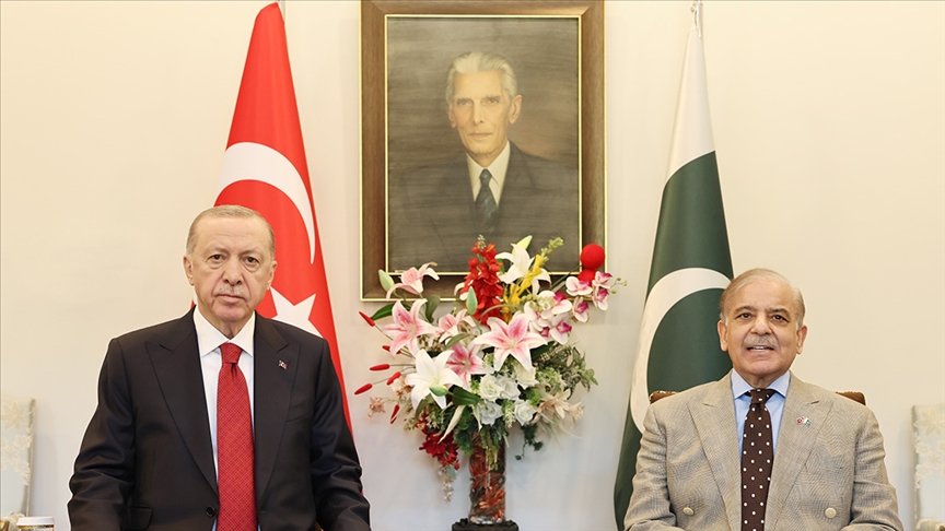 Cumhurbaşkanı Erdoğan, Pakistan Başbakanı Şerif'le görüştü