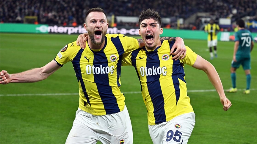 FENERBAHÇE, Avrupa'da son 16'da..