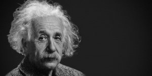 Einstein'ın 'Tanrı mektubu' 2,9 milyon dolara satıldı!