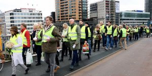 Hollanda'da 'sarı yelekliler' protestosu