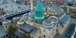 Mevlana Müzesi'nin turkuaz kubbesi yenileniyor