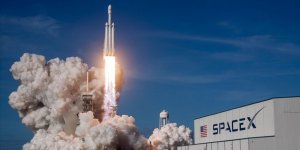 SpaceX'in personel taşıyıcı kapsülü uzaya fırlatıldı!