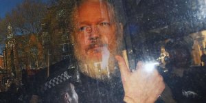 'Assange, büyükelçiliği casusluk merkezi olarak kullanmaya çalıştı'