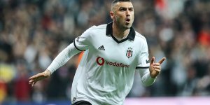 Burak Yılmaz Beşiktaş'ın dertlerini bitirdi