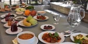 Sağlık Bakanlığı'ndan örnek sahur ve iftar sofrası