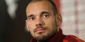 Sneijder futbolu bıraktı!