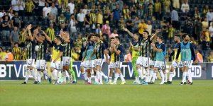 Fenerbahçe evindeki açılış maçlarında sorun yaşamıyor