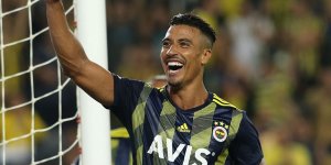 Fenerbahçe'de Nabil Dirar'ın sözleşmesi 2 yıl uzatıldı!