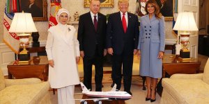 Trump Cumhurbaşkanı Erdoğan'ın ziyareti esnasındaki aile fotoğrafını paylaştı