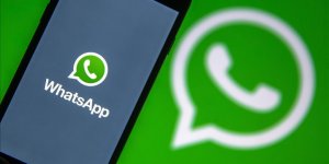 Üniversiteliler günde en az 5 saat WhatsApp'ta..