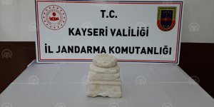 Kayseri'de Roma dönemine ait sütun kaidesi ele geçirildi