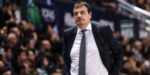 Ergin Ataman maçların oynanmasında ısrarcı