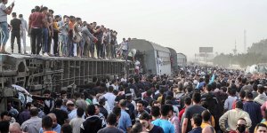 Mısır'da Tren Kazası: 11 kişi öldü, 98 kişi yaralandı