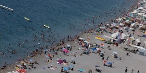 'Turizmin Başkenti' Antalya'da bayram tatili yoğunluğu yaşanıyor