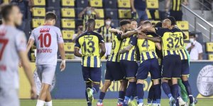 Fenerbahçe, sahasında 3 puanı 2 golle aldı!