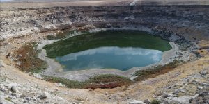 Konya Ovası'ndaki Timraş Obruk Gölü'nde su seviyesi dibe vurdu