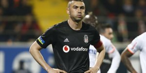 Burak Yılmaz, hastalığı nedeniyle yarın Sevilla karşılaşmasında forma giyemeyecek