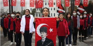 "Büyük Önder Atatürk'ü anıyoruz!"