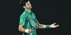 Sırp tenisçi Djokovic'in Avustralya'ya giriş vizesi iptal edildi