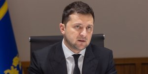 Zelenskiy: "Ölümleri durdurmak için müzakere masasına oturalım"