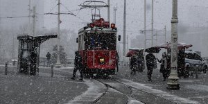 İstanbul'da kar yağışı etkili oluyor