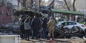 Rusya Savunma Bakanlığı: Seyir füzeleri ile Ukrayna’da askeri yerleri vurduk!