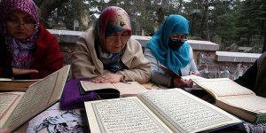 Tarihi türbede 50 yıldır mukabele geleneğini sürdürüyorlar