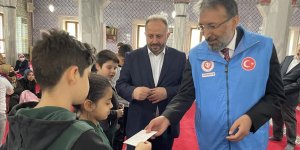 Türkiye Diyanet Vakfı'ndan yetim çocuklara bayram yardımı